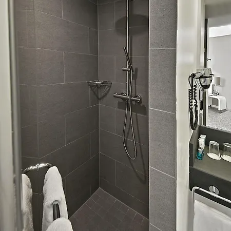 Hotel Legere Wiesbaden-taunusstein 4*